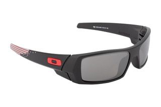 Oakley Standard Issue Gascan American Heritage Stars and Stripes Glasses has an o-matter three point frame
